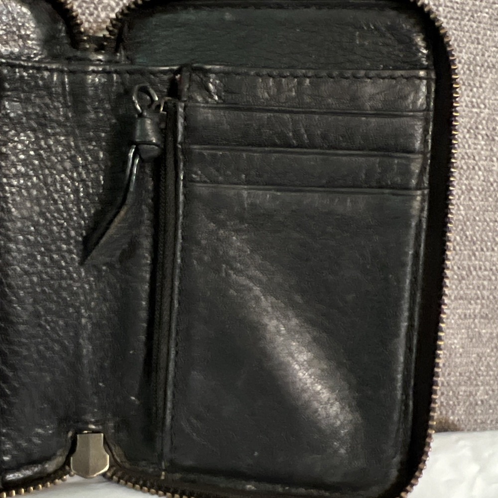 Elliott Lucca Zip Around Leather Wristlet Hand Painted Peacock Feather - Picture 7 of 16